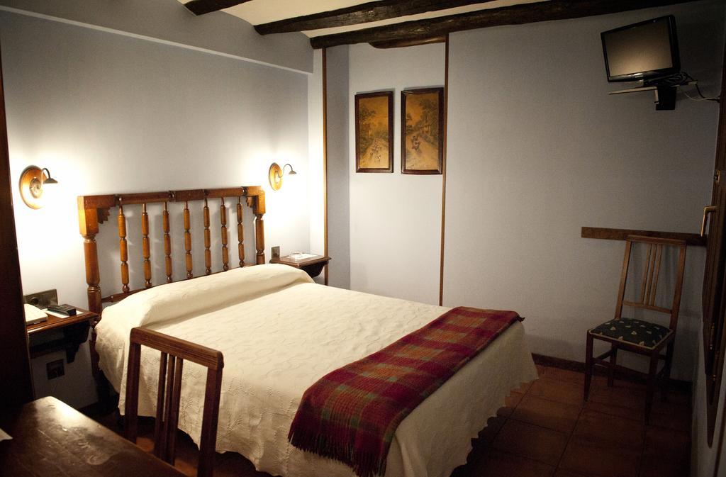 Hostal Santa Agueda Tarazona Værelse billede
