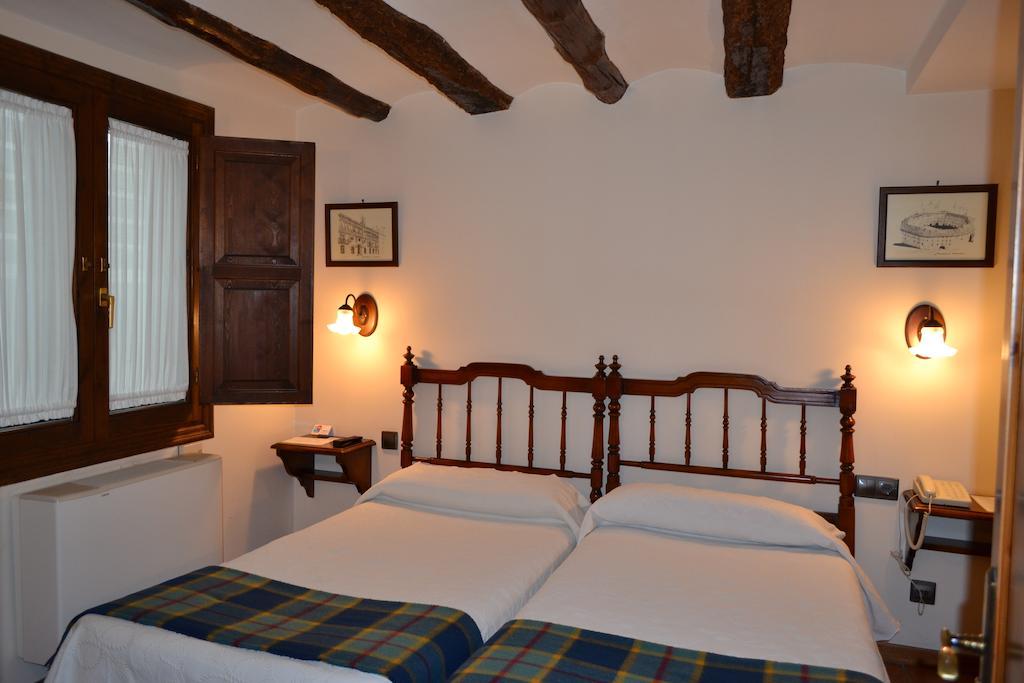 Hostal Santa Agueda Tarazona Værelse billede