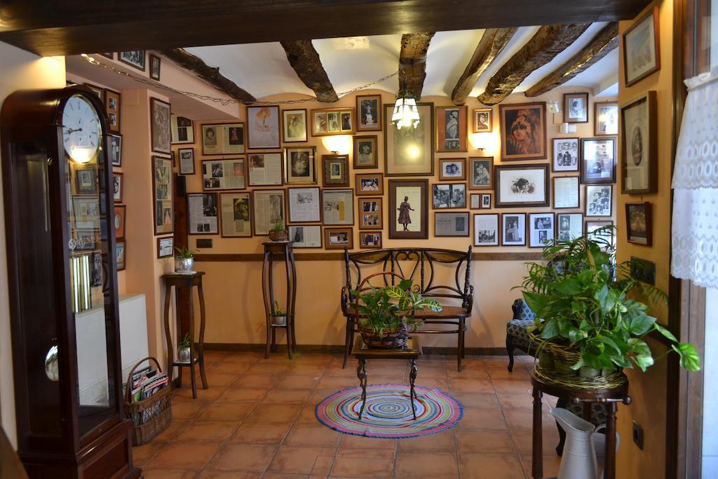 Hostal Santa Agueda Tarazona Eksteriør billede