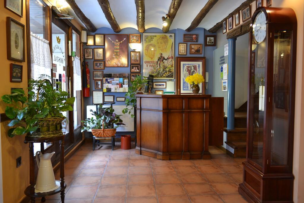 Hostal Santa Agueda Tarazona Eksteriør billede